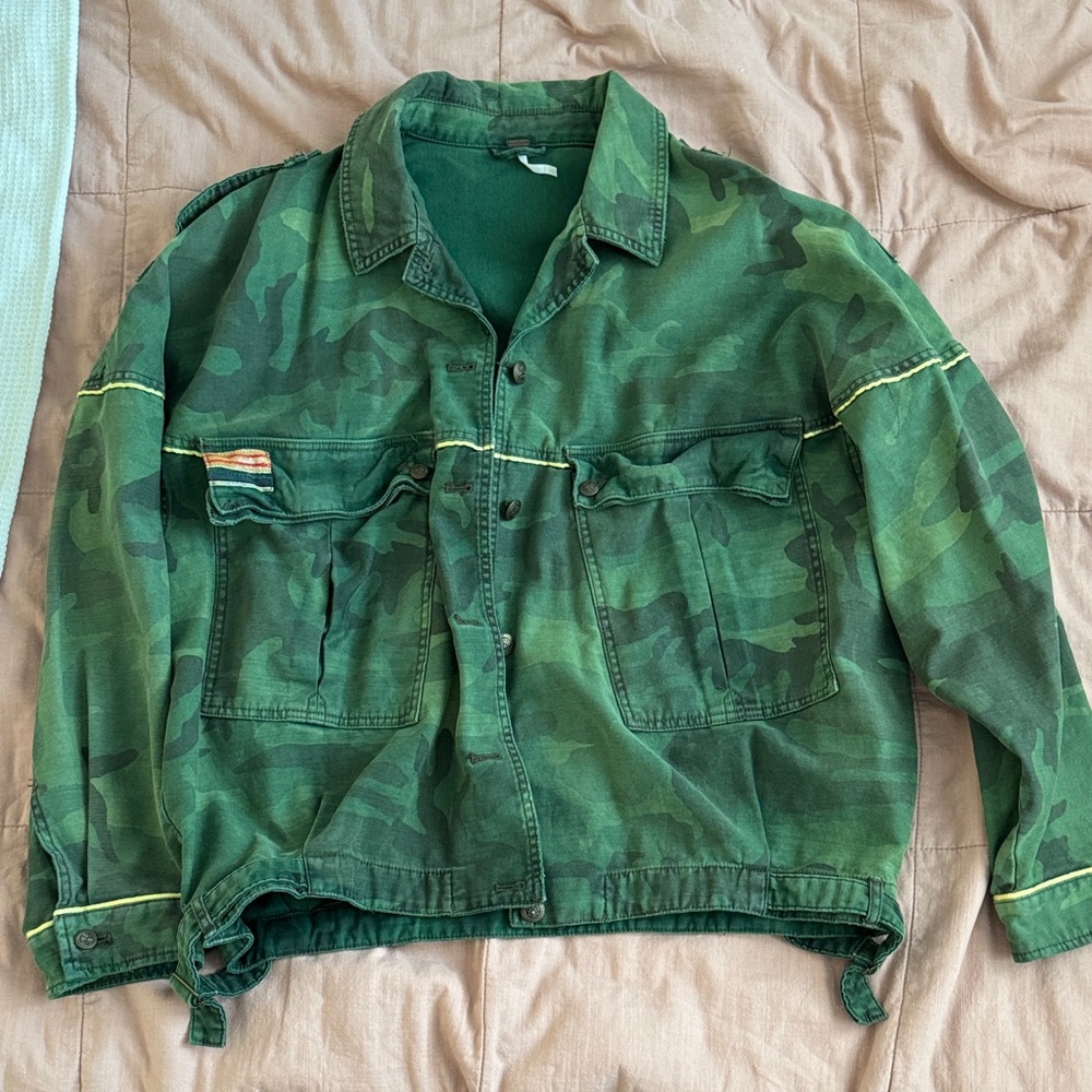 Free People | Green Camouflage Jacket | L